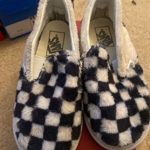 Vans Fuzzy Checkered Kids Slippers - Black and White